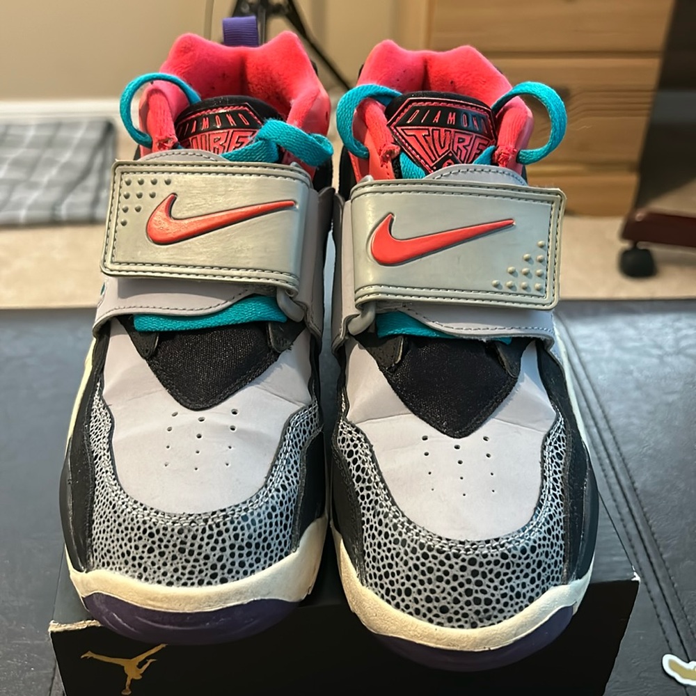 mens nike diamond turf